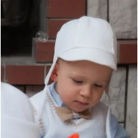 Czapka do chrztu dla chłopca pikowana Słodki Michaś biała
